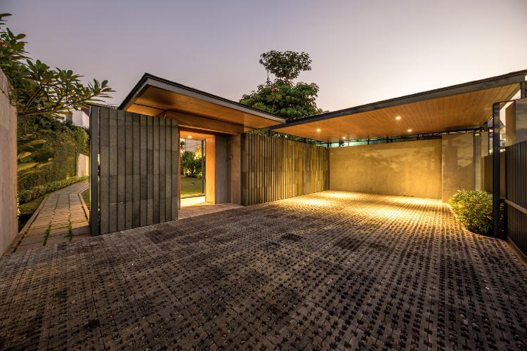 Desain Rumah Tropis Modern Yang Hangat Untuk Keluarga